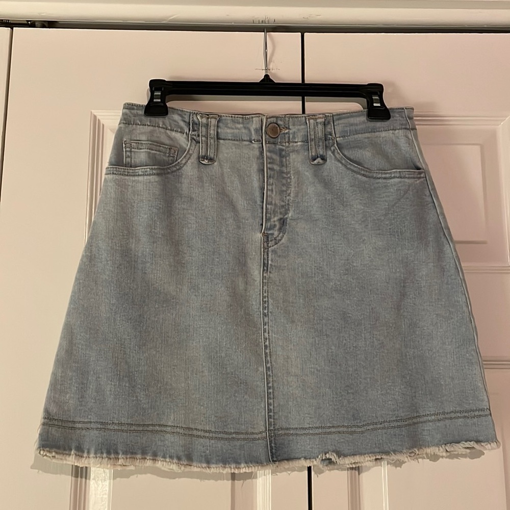Size small Copper Key light blue jean skirt